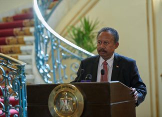 حمدوك: حريصون على إحداث تنمية متوازنة بجميع أقاليم السودان حمدوك: حريصون على إحداث تنمية متوازنة بجميع أقاليم السودان