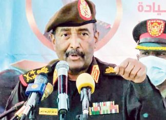 السودان يشيد بالجهود الإفريقية لإنجاح الانتقال الديمقراطي السودان يشيد بالجهود الإفريقية لإنجاح الانتقال الديمقراطي