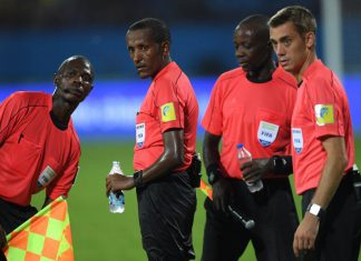 حكم مباراة المريخ السوداني والأهلي المصري يوضّح حقيقة إصابته بفيروس كورونا حكم مباراة المريخ السوداني والأهلي المصري يوضّح حقيقة إصابته بفيروس كورونا