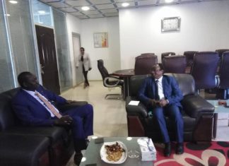 وزير الاستثمار بالجنوب يستعجل فتح المعابر مع السودان وزير الاستثمار بالجنوب يستعجل فتح المعابر مع السودان