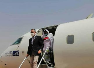 السفير الامريكي يزور حقل هجليج النفطي بغرب كردفان السفير الامريكي يزور حقل هجليج النفطي بغرب كردفان