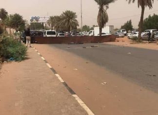 احتجاجات منددة بالوضع المعيشي بالتزامن مع الذكرى الثانية لسقوط المخلوع احتجاجات منددة بالوضع المعيشي بالتزامن مع الذكرى الثانية لسقوط المخلوع