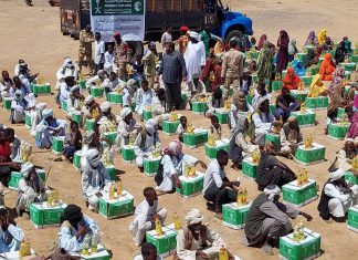 مساعدات غذائية من مركز الملك سلمان للأسر الاكثر حاجة في السودان مساعدات غذائية من مركز الملك سلمان للأسر الاكثر حاجة في السودان