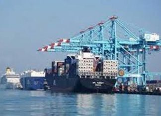 رفع أجور عمال الشحن والتفريغ في بورتسودان بنسبة (٢٧٥٪) رفع أجور عمال الشحن والتفريغ في بورتسودان بنسبة (٢٧٥٪)