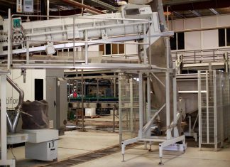 الخبراء يتحدثون ..صنع في السودان مع وقف التنفيذ الخبراء يتحدثون ..صنع في السودان مع وقف التنفيذ