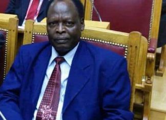 صالح محمود: يجب اغلاق حدود دارفور مع دول الجوار صالح محمود: يجب اغلاق حدود دارفور مع دول الجوار