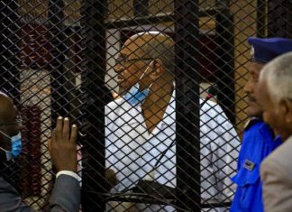 البشير إلى الجنائية.. هل اقتربت لحظة التسليم؟ البشير إلى الجنائية.. هل اقتربت لحظة التسليم؟