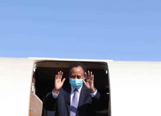 حمدوك يبدأ اليوك زيارة لولاية نهر النيل حمدوك يبدأ اليوك زيارة لولاية نهر النيل