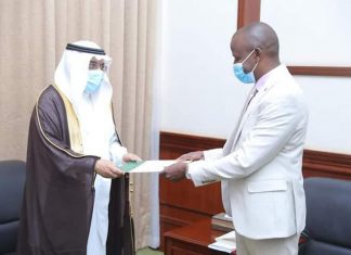 عضو السيادة د.الهادي إدريس يتلقى دعوة لزيارة السعودية .. عضو السيادة د.الهادي إدريس يتلقى دعوة لزيارة السعودية ..