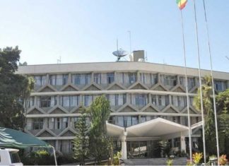 دبلوماسي إثيوبي: سنتعاون مع السودان ومصر في وقت الجفاف دبلوماسي إثيوبي: سنتعاون مع السودان ومصر في وقت الجفاف