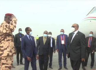 بالصور: وفد سوداني بقيادة البرهان يصل تشاد للمشاركة في تشييع إدريس ديبي بالصور: وفد سوداني بقيادة البرهان يصل تشاد للمشاركة في تشييع إدريس ديبي