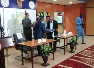 توقيع مذكرة تفاهم لاستكشاف وتصنيع المعادن الصناعية توقيع مذكرة تفاهم لاستكشاف وتصنيع المعادن الصناعية