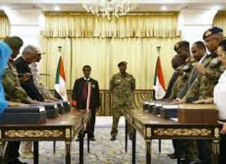 هيئة حقوقية تدعو للضغط لنقل “رئاسة السيادي” إلى المدنيين هيئة حقوقية تدعو للضغط لنقل “رئاسة السيادي” إلى المدنيين