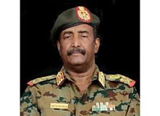 البرهان: التناحر بين قوى الثورة يجب أن يتوقّف البرهان: التناحر بين قوى الثورة يجب أن يتوقّف