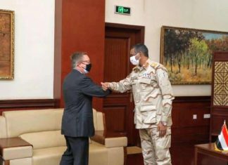 حميدتي يؤكد أهمية التنسيق والتعاون مع الولايات المتحدة بكافة المجالات حميدتي يؤكد أهمية التنسيق والتعاون مع الولايات المتحدة بكافة المجالات