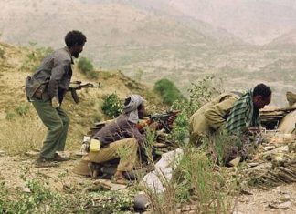 مزارعو الفشقة يؤكدون تكرار عمليات الاختطاف على الحدود مزارعو الفشقة يؤكدون تكرار عمليات الاختطاف على الحدود