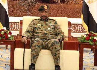 البرهان يحدد موعد تنحيه .. هل يفى بالوعد؟ البرهان: أسس الحرية والسلام والمساواة والعدالة. إن هذه الأسس لايمكن تحقيقها فى ظل مانعيشه من تشتت لقوى الثورة وتنامى وتصاعد الخطاب الجهوى ..