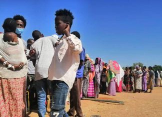 العمل تؤكد حرصها على حقوق المهاجرين واللاجئين العمل تؤكد حرصها على حقوق المهاجرين واللاجئين