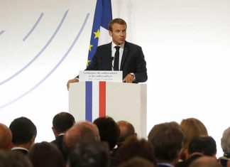 الرئيس الفرنسي: لا يمكن لأحد أنّ يستغل السودانيين بعد اليوم الرئيس الفرنسي: لا يمكن لأحد أنّ يستغل السودانيين بعد اليوم