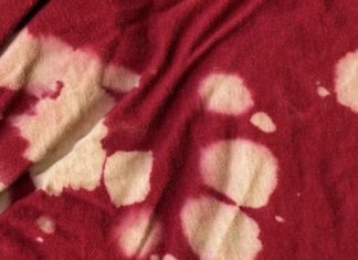 حيل لإزالة بقع الكلور من الملابس حيل لإزالة بقع الكلور من الملابس