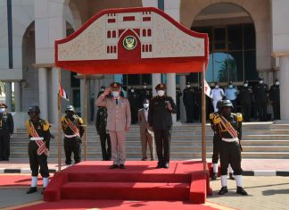 لمواجهة التهديدات.. قوات مصرية تصل السودان للمشاركة في مناورة “حماة النيل” لمواجهة التهديدات.. قوات مصرية تصل السودان للمشاركة في مناورة “حماة النيل”