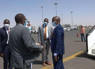 الهادي إدريس يتوجه الى السعودية الهادي إدريس يتوجه الى السعودية