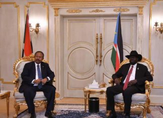 لتوطيد العلاقات.. لقاء بين سلفا كير وحمدوك يناقش تكوين لجان مشتركة بين البلدين لتوطيد العلاقات.. لقاء بين سلفا كير وحمدوك يناقش تكوين لجان مشتركة بين البلدين