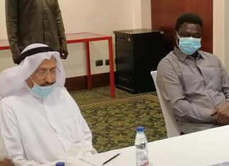 مناوي يبحث مع مستثمر خليجي آفاق الاستثمار في دارفور مناوي يبحث مع مستثمر خليجي آفاق الاستثمار في دارفور