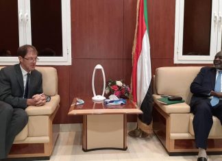 شركات كندية ترغب في الاستثمار بالسودان في مجالات النفط والتعدين شركات كندية ترغب في الاستثمار بالسودان في مجالات النفط والتعدين