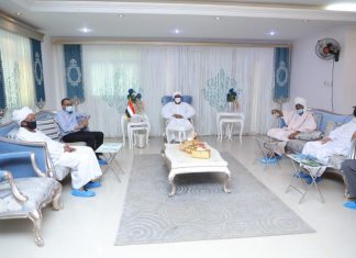 اجتماع بين حميدتي ومركزي الحرية والتغيير يناقش محاربة الفساد ومعالجة الأوضاع الاقتصادية اجتماع بين حميدتي ومركزي الحرية والتغيير يناقش محاربة الفساد ومعالجة الأوضاع الاقتصادية