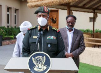 البرهان يعلن الإتفاق مع مركزي الحرية و التغيير على مبادئ بخصوص الانتقالية البرهان يعلن الإتفاق مع مركزي الحرية و التغيير على مبادئ بخصوص الانتقالية