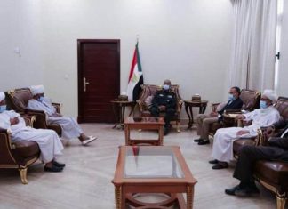 لقاء البرهان و”مركزي الائتلاف الحاكم”: اتفاق على مبادئ لتنفيذ المرحلة الانتقالية لقاء البرهان و”مركزي الائتلاف الحاكم”: اتفاق على مبادئ لتنفيذ المرحلة الانتقالية