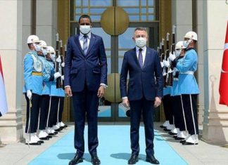 الخرطوم تبحث عن طرقها في أنقرة والرياض الخرطوم تبحث عن طرقها في انقرة والرياض