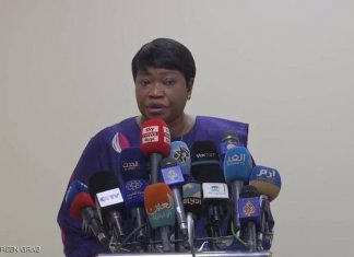 نازحو دارفور: تأكيد تسليم “المخلوع” للجنائية أهم مطالبنا لـ”بنسودا” نازحو دارفور: تأكيد تسليم “المخلوع” للجنائية أهم مطالبنا لـ”بنسودا”