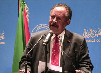 حمدوك يعلن مبادرة “لتحصين” المسار الديمقراطي