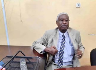 والي الجزيرة يدعو لتسريع التحقيقات في فض الإعتصام والي الجزيرة يدعو لتسريع التحقيقات في فض الإعتصام