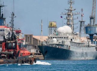 قائد الجيش السوداني: التعاون العسكري لن يقتصر بعد الآن على روسيا والصين قائد الجيش السوداني: التعاون العسكري لن يقتصر بعد الآن على روسيا والصين