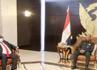 البرهان يؤكد التزام السودان بتطوير العلاقات مع جنوب السودان البرهان يؤكد التزام السودان بتطوير العلاقات مع جنوب السودان