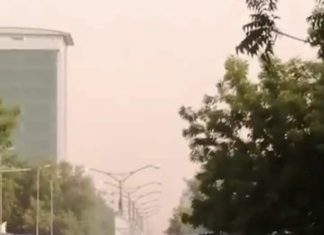 الشرطة تطلق الغاز المسيل للدموع على المشاركين في موكب “العدالة” الشرطة تطلق الغاز المسيل للدموع على المشاركين في موكب “العدالة”