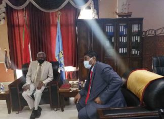 وزير الصناعة يؤكد اهتمام الحكومة بمعاش الناس وزير الصناعة يؤكد اهتمام الحكومة بمعاش الناس