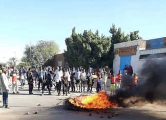 قيادي بالحرية والتغيير يستبعد استغلال فلول النظام المباد للاحتجاجات الحالية قيادي بالحرية والتغيير يستبعد استغلال فلول النظام المباد للاحتجاجات الحالية