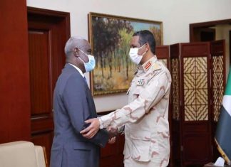 دقلو يلتقي رئيس مفوضية الاتحاد الإفريقي دقلو يلتقي رئيس مفوضية الاتحاد الإفريقي