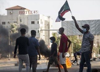 بوادر قلق لدى حكومة السودان من مساع لإسقاطها بوادر قلق لدى حكومة السودان من مساع لإسقاطها