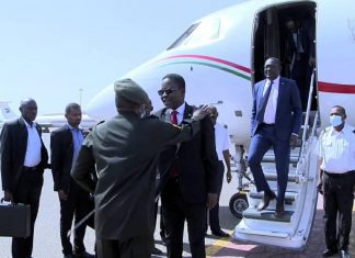 وفد الحكومة المفاوض يعود للخرطوم وفد الحكومة المفاوض يعود للخرطوم