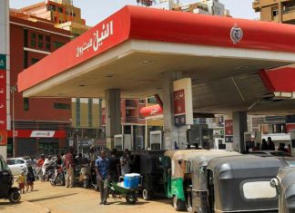 ندرة المشتقات تراوح مكانها بمحطات الوقود بالخرطوم ندرة المشتقات تراوح مكانها بمحطات الوقود بالخرطوم