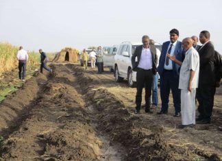 وزير الصناعة الإتحادي يتفقد مشروع مصنع سكر السوكي وزير الصناعة الإتحادي يتفقد مشروع مصنع سكر السوكي