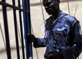 عودة الهدوء لسجن مدينة كادقلي بعد محاولة هروب فاشلة ومقتل اثنين من النزلاء عودة الهدوء لسجن مدينة كادقلي بعد محاولة هروب فاشلة ومقتل اثنين من النزلاء