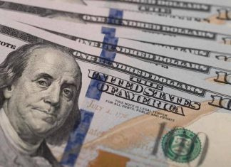 الأمين الأسبق للضرائب بالسودان: إلغاء الدولار يؤدي لثورة جياع الأمين الأسبق للضرائب بالسودان: إلغاء الدولار يؤدي لثورة جياع