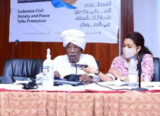 محجوب محمد صالح: يجب توفير المعلومات للمواطن محجوب محمد صالح: يجب توفير المعلومات للمواطن