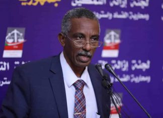 إزالة التمكين :وجدي صالح لم يصف هتافات منسوبي الشرطة ضد وزير الداخلية بالتمرد إزالة التمكين :وجدي صالح لم يصف هتافات منسوبي الشرطة ضد وزير الداخلية بالتمرد